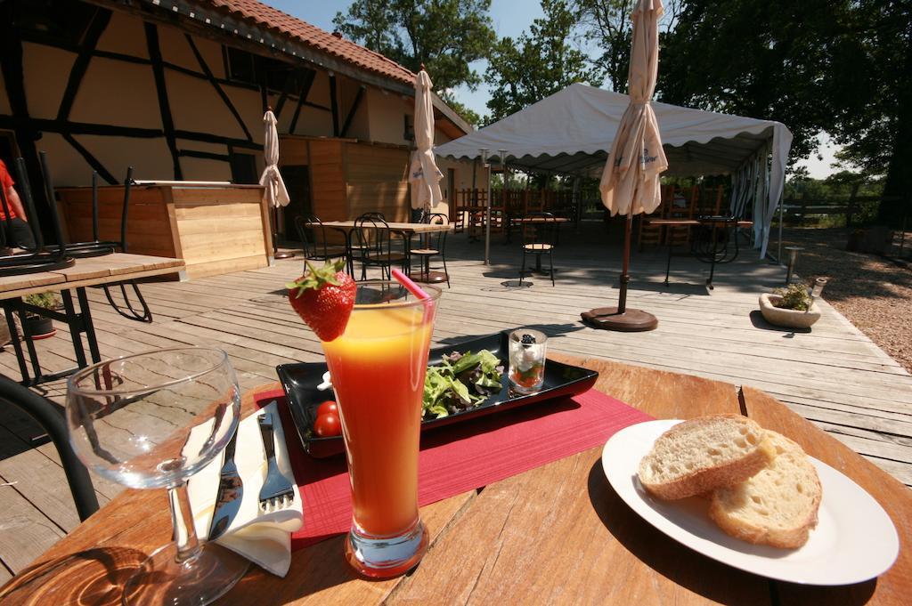 Bed and Breakfast Domaine Des Brouilles Malafretaz Exterior foto