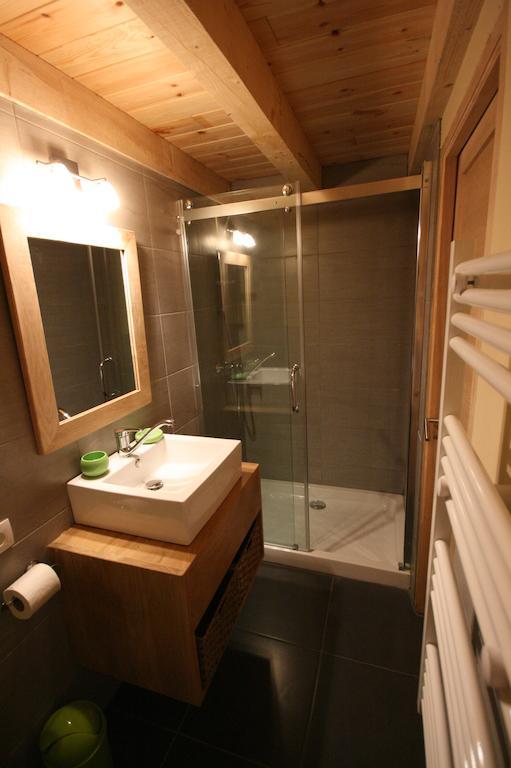 Bed and Breakfast Domaine Des Brouilles Malafretaz Zimmer foto