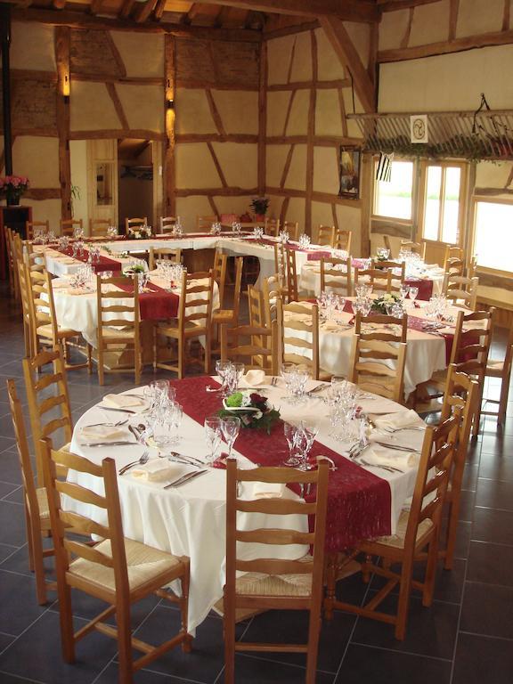 Bed and Breakfast Domaine Des Brouilles Malafretaz Exterior foto