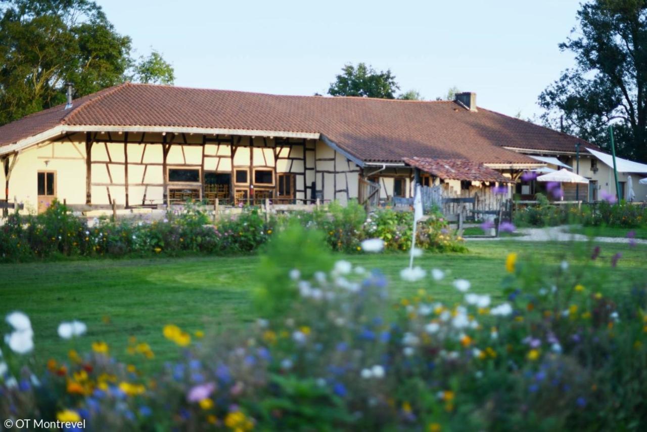 Bed and Breakfast Domaine Des Brouilles Malafretaz Exterior foto